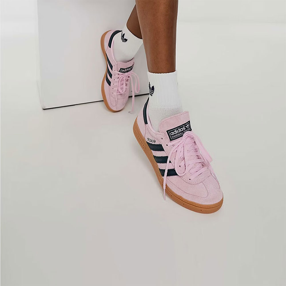 Adidas Shoes Gazelle - อาดิดาส ออริจินัลส์ แฮนด์บอล สเปเซียลรองเท้าผ้าใบหุ้มข้อต่ำแบบผูกเชือกทรงกลมสำหรับผู้หญิง สีชมพู/ดำ IF6561