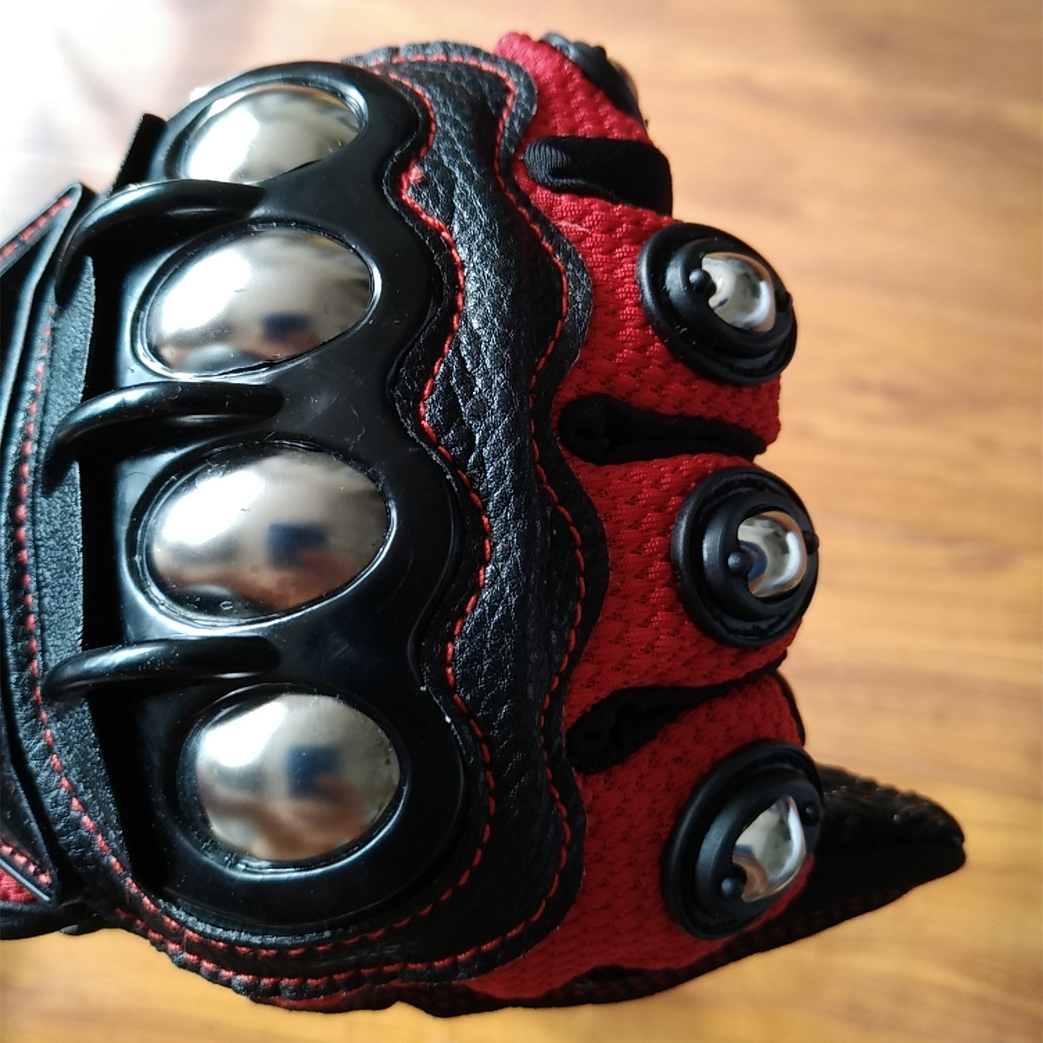 Brass Knuckles รถจักรยานยนต์ M - Motorcycle Glove Knuckle บทวิจารณ์และราคา